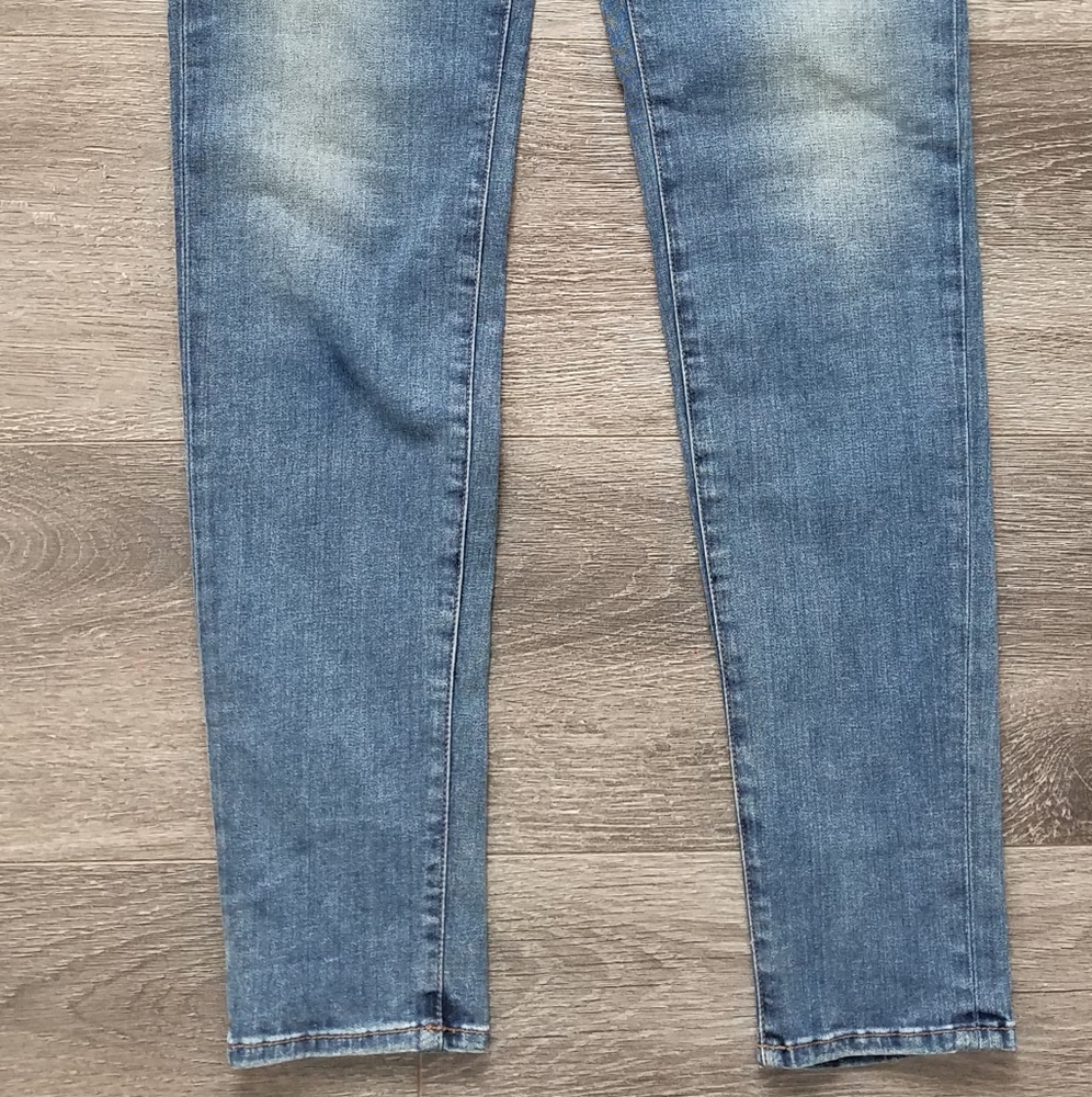 J Brand | Inseam 30 Low Rise Skinny Jeans - Picture 4 of 6